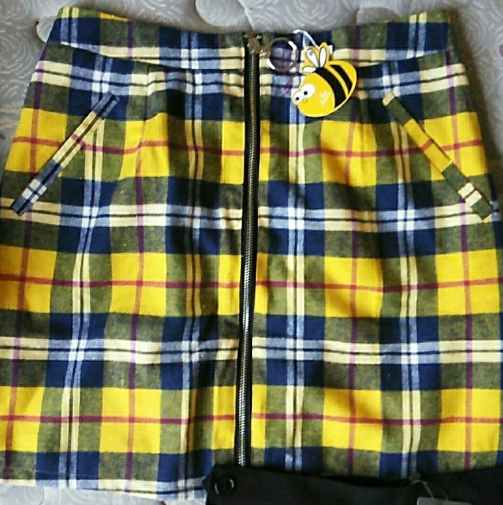 Plaid mini skirt